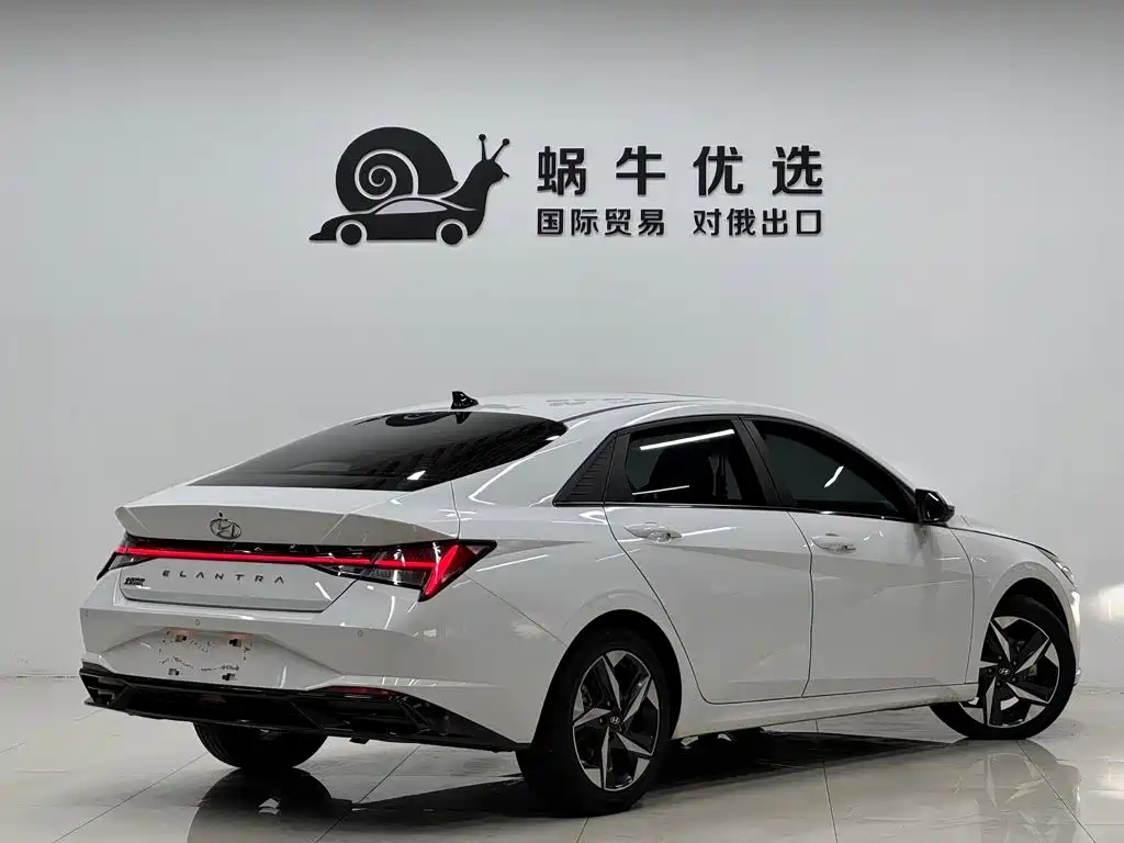 Hyundai Elantra 2023