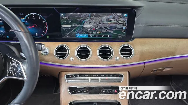 Mercedes-Benz E-Класс 2022