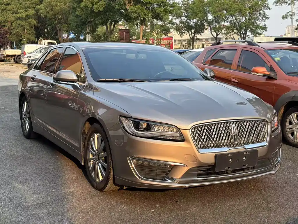 Lincoln MKZ 2020