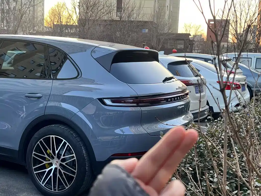 Porsche Cayenne 2024