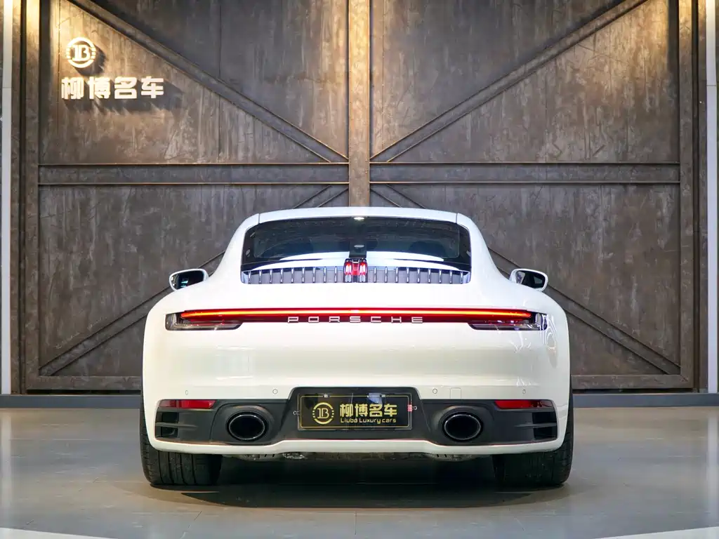 Porsche 911 2021