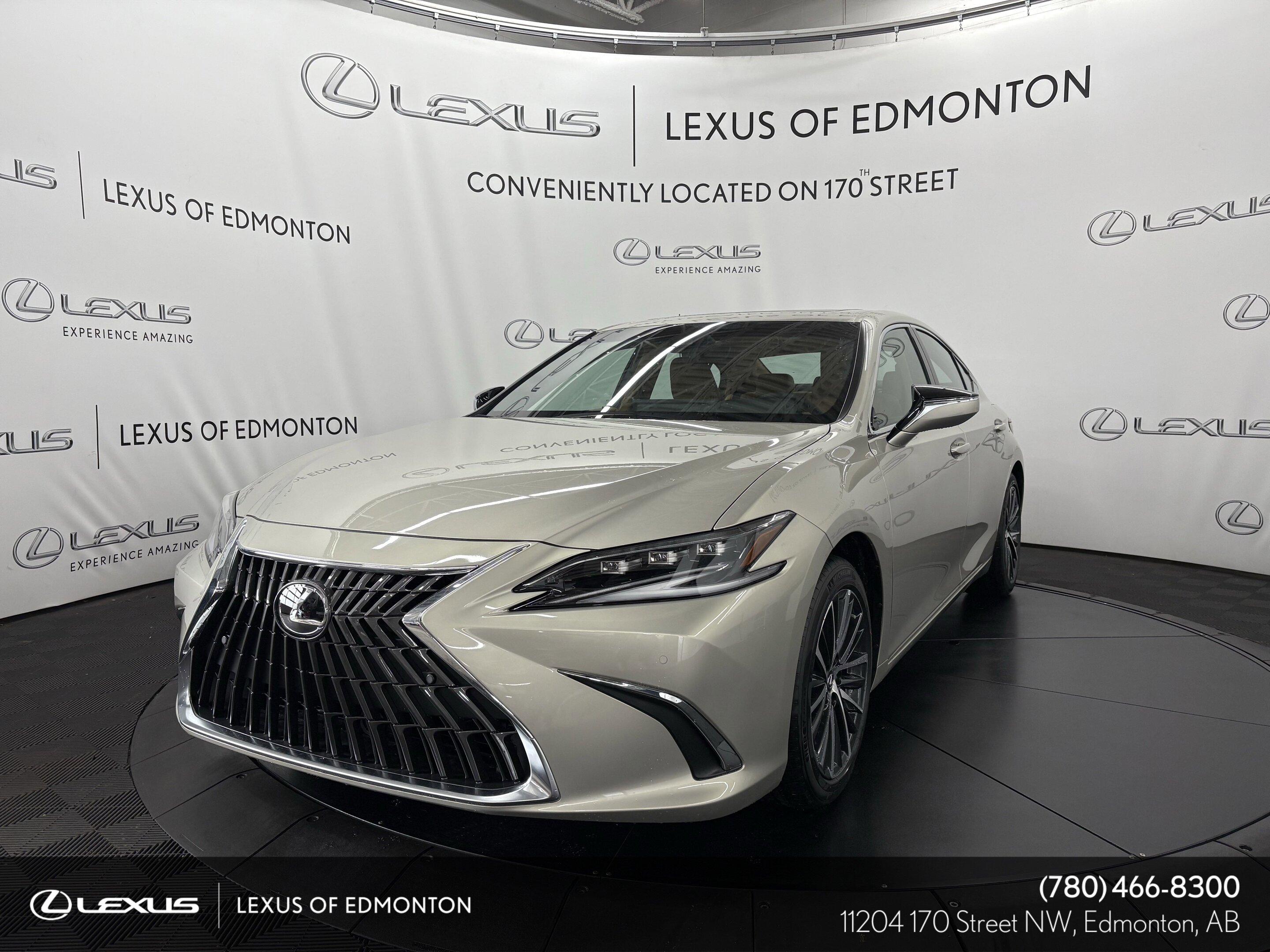 Lexus ES 2025