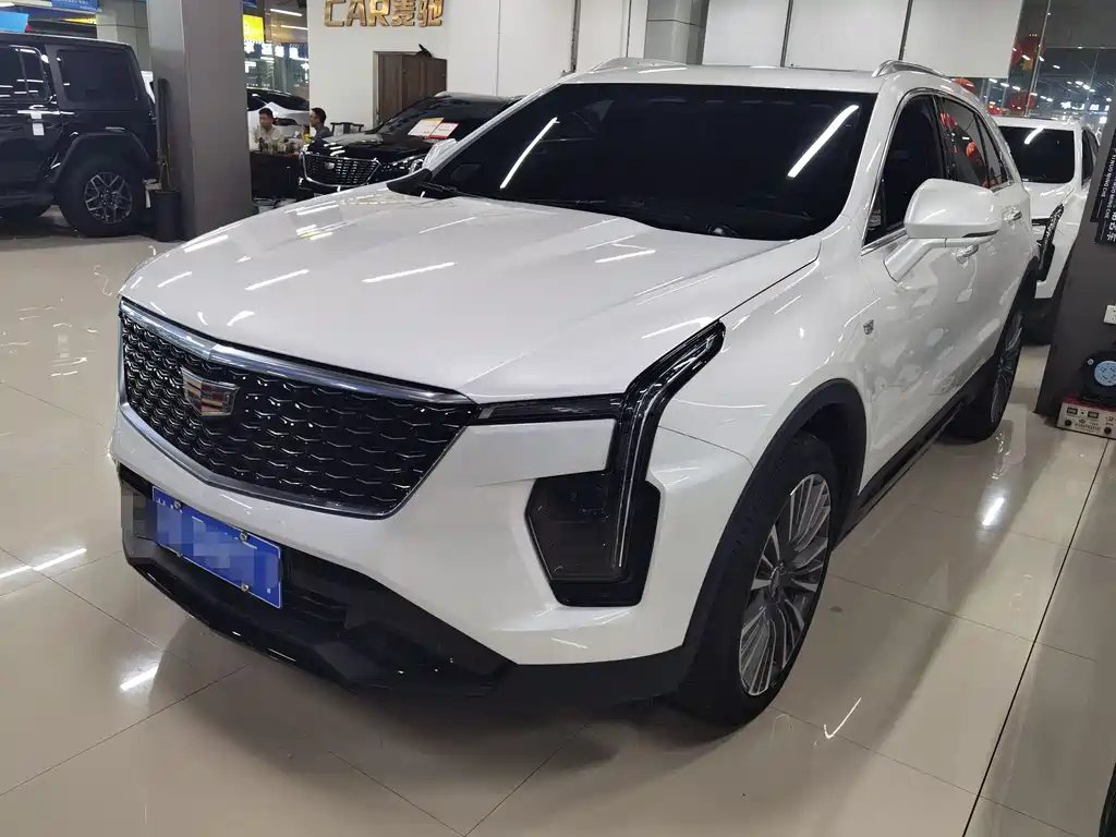 Cadillac XT4 2025