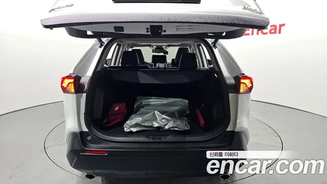 Toyota RAV4 2024