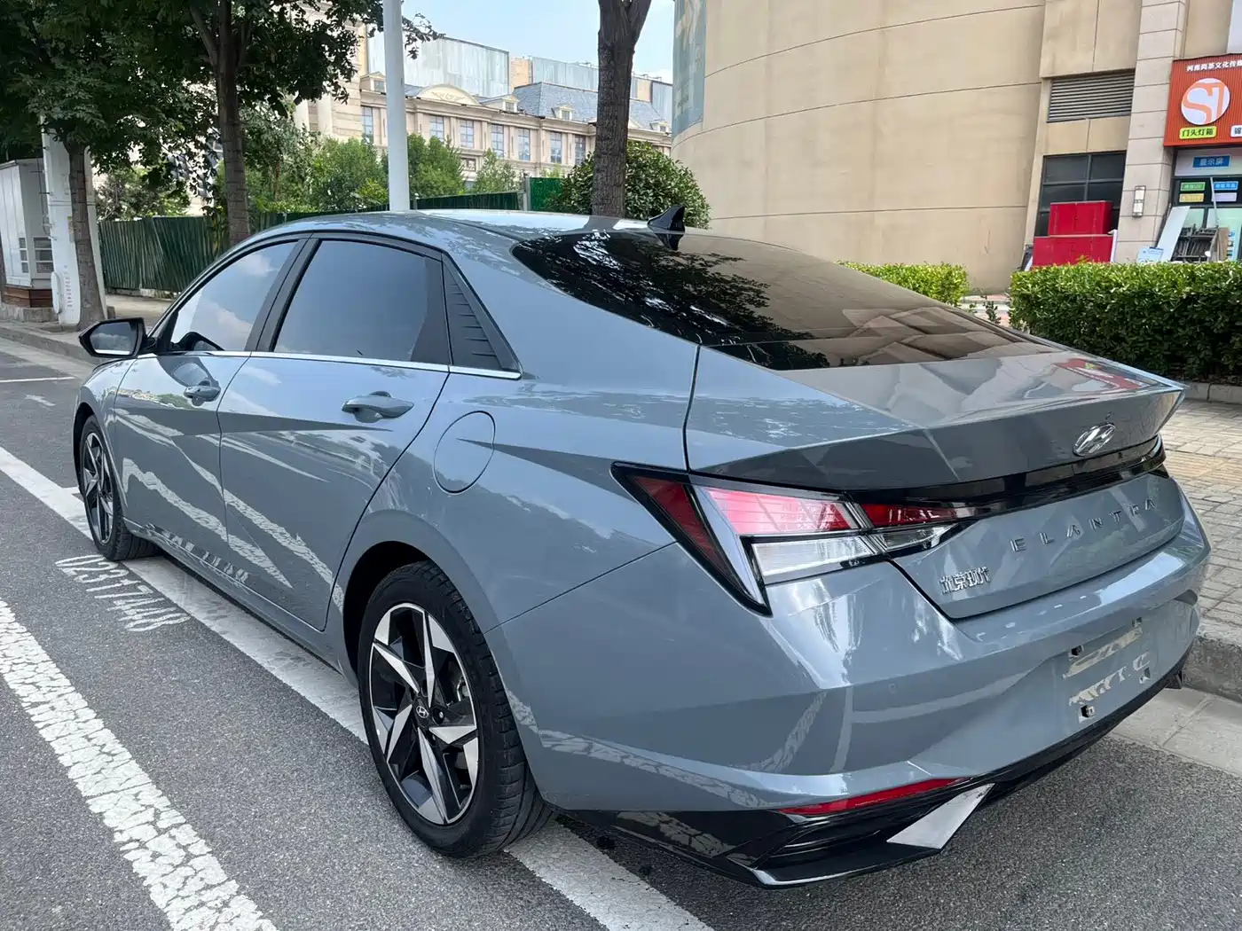 Hyundai Elantra 2022