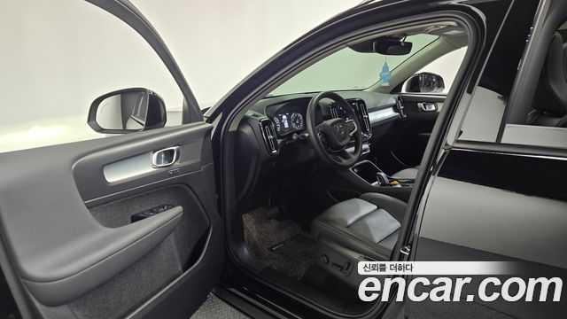 Volvo XC40 2021