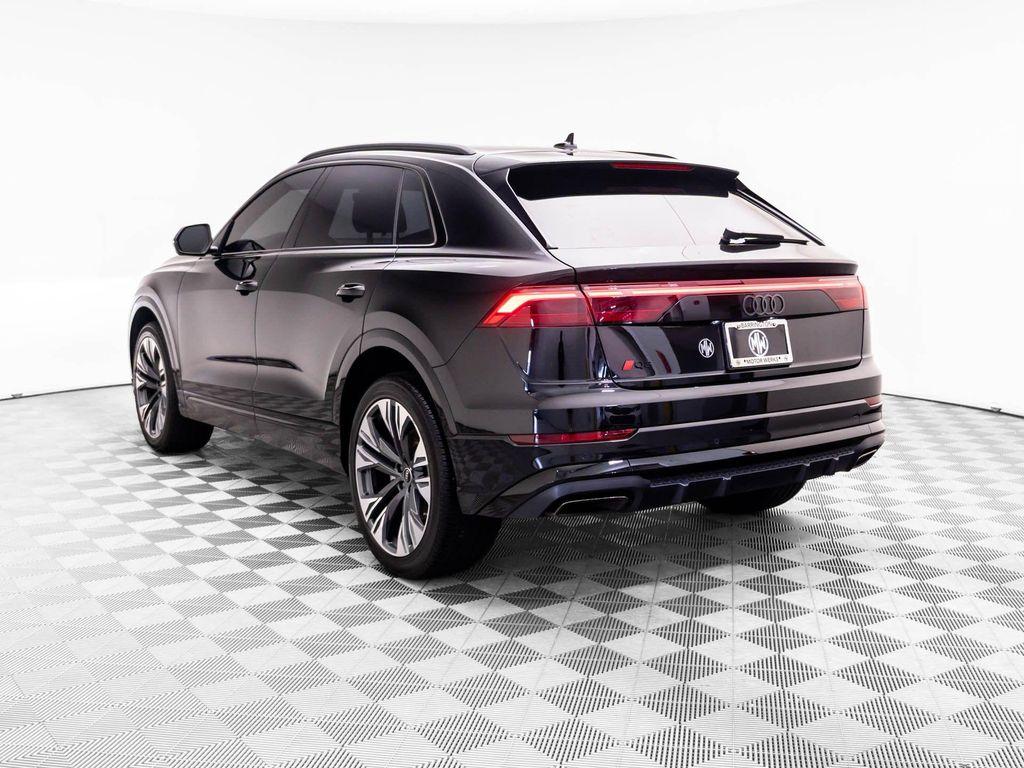 Audi Q8 2025