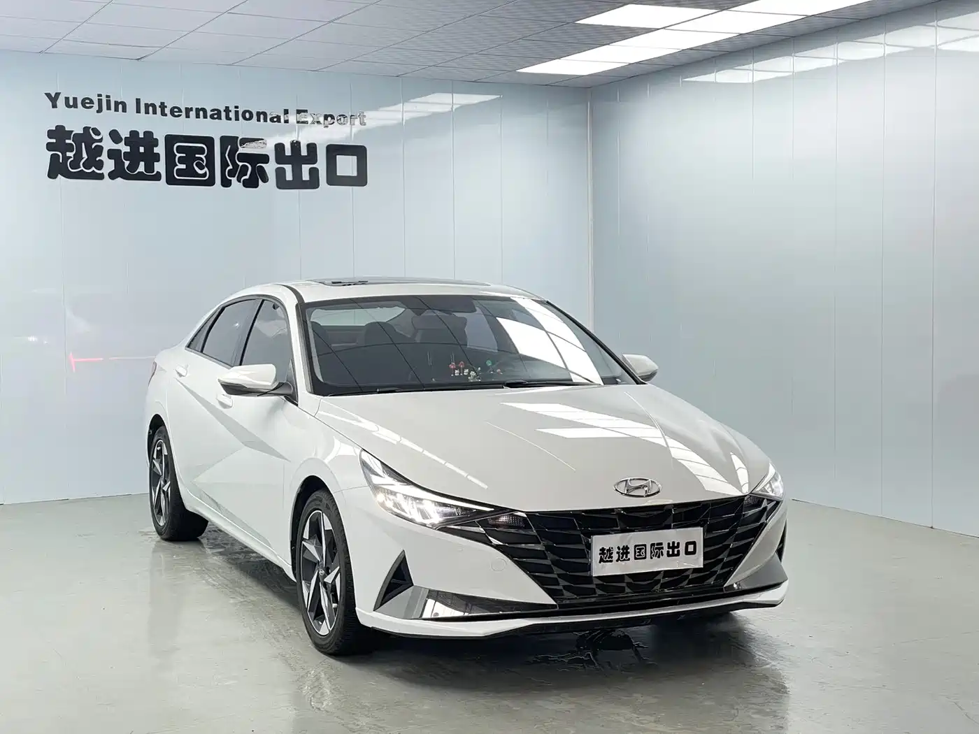 Hyundai Elantra 2023