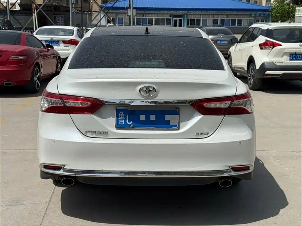 Toyota Camry 2023