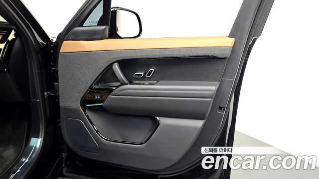 Land Rover Range Rover Sport 2026