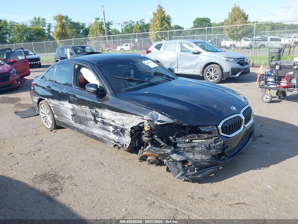 BMW 330 2023