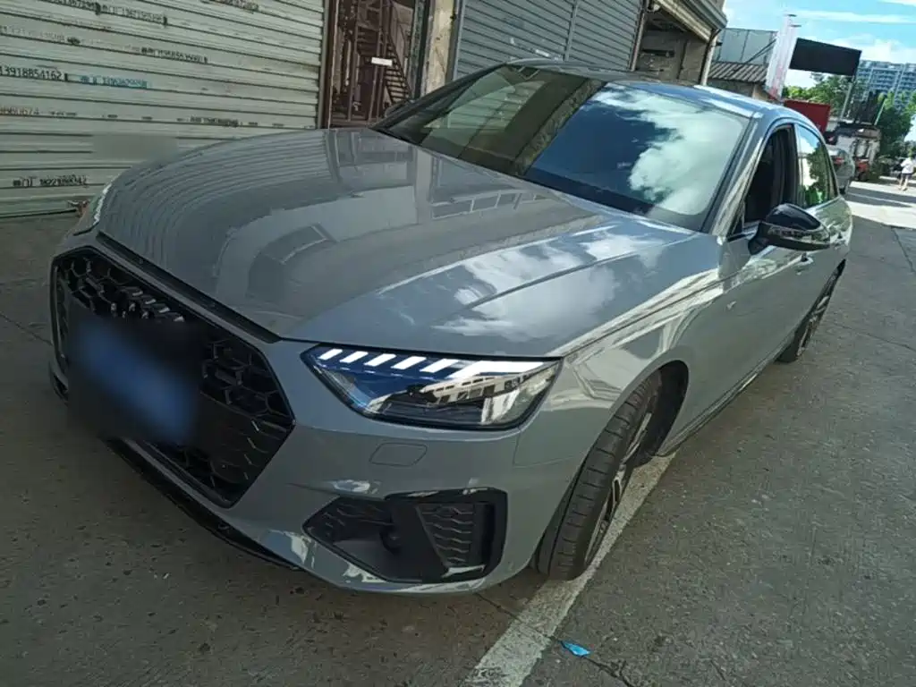 Audi A4 2025