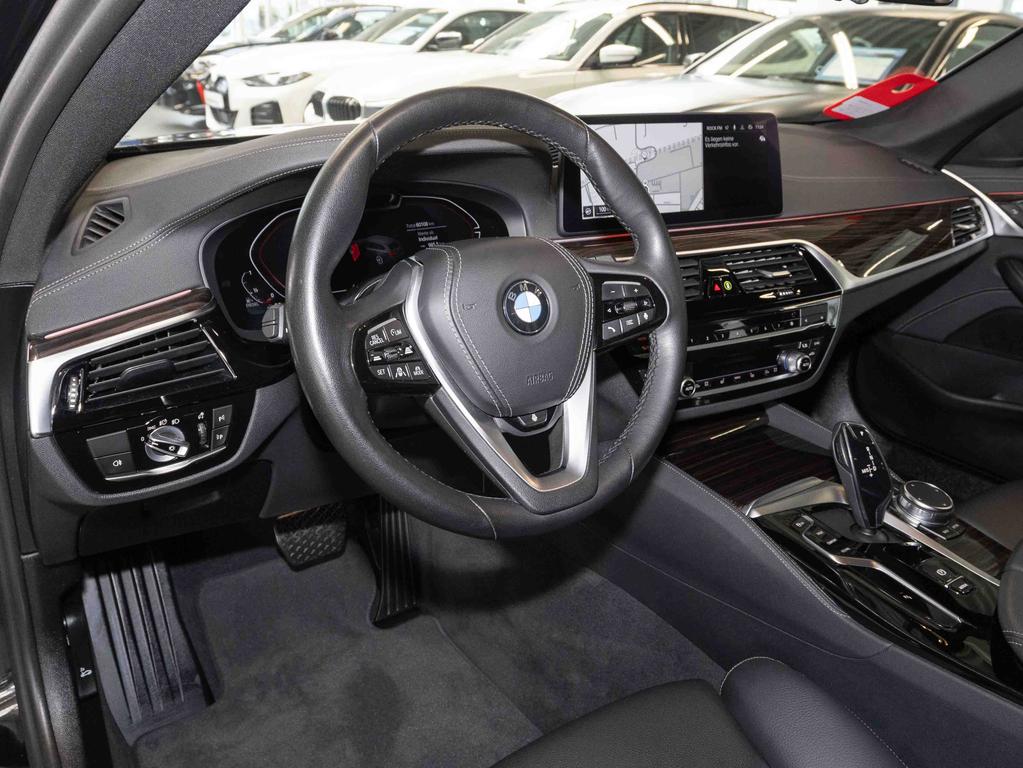 BMW 530 2022