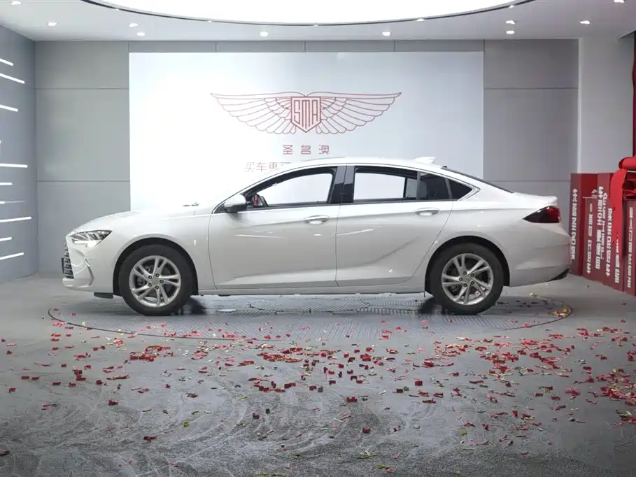 Buick Regal 2024