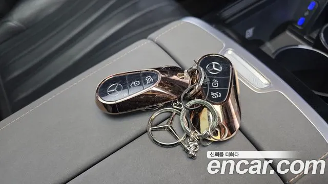 Mercedes-Benz EQS 2023