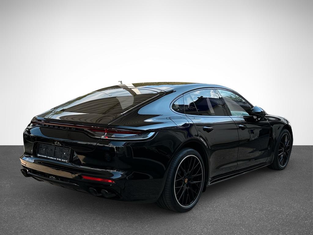 Porsche Panamera 2022