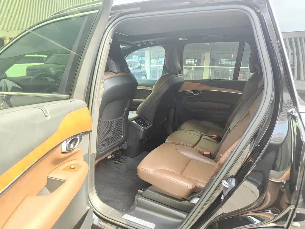 Volvo XC90 2022