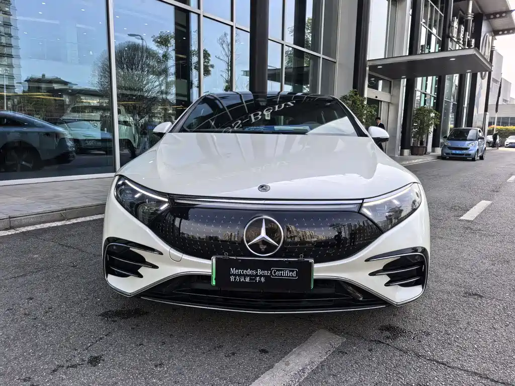 Mercedes-Benz EQS 2023
