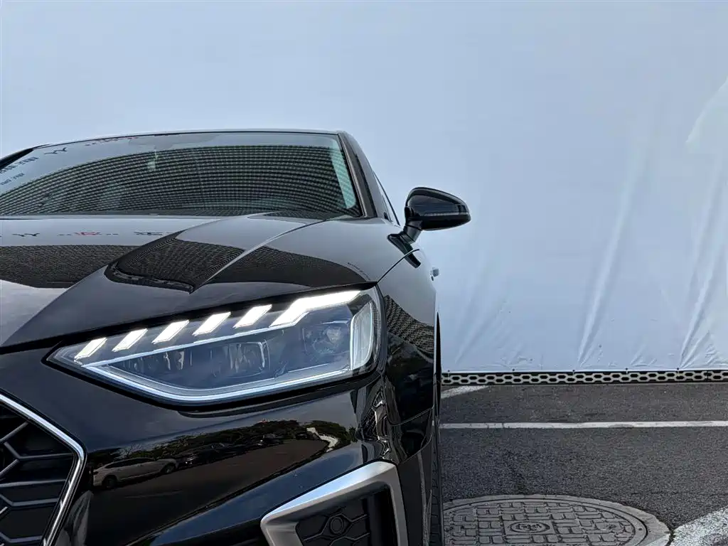 Audi A4 2021