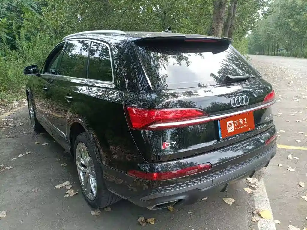 Audi Q7 2025