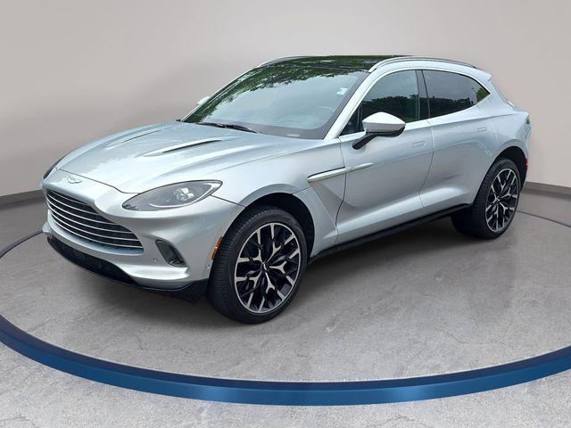 Aston Martin DBX 2021