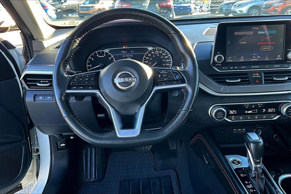 Nissan Altima 2023