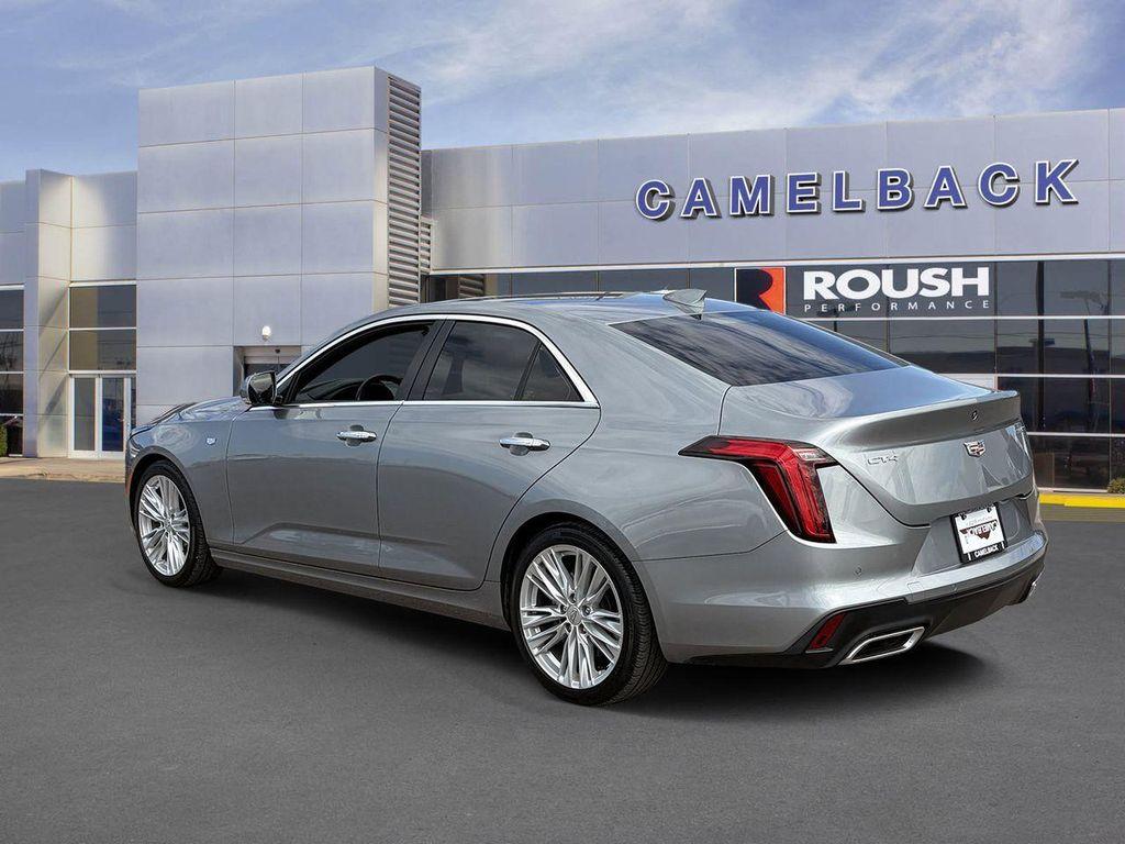 Cadillac CT4 2024