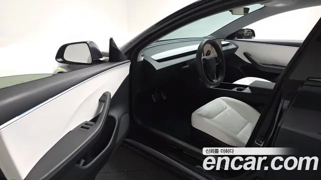 Tesla Model 3 2024