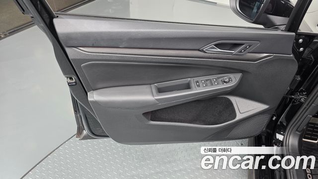 Volkswagen Golf 2024
