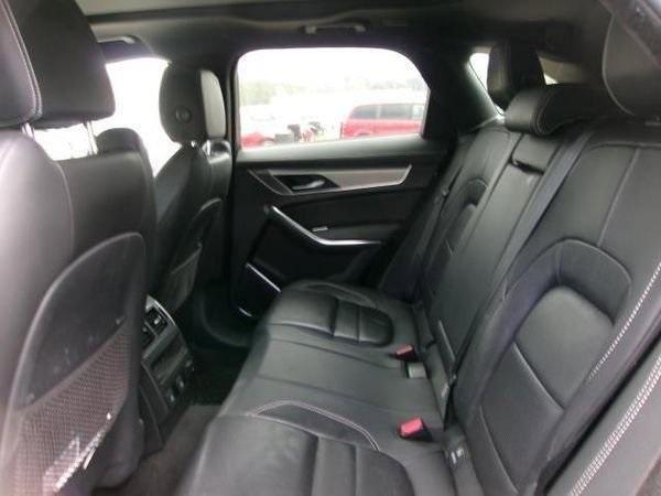 Jaguar F-Pace 2024