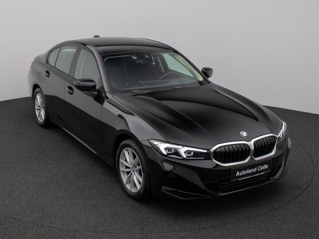 BMW 318 2024