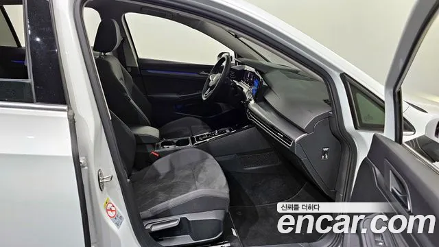 Volkswagen Golf 2023