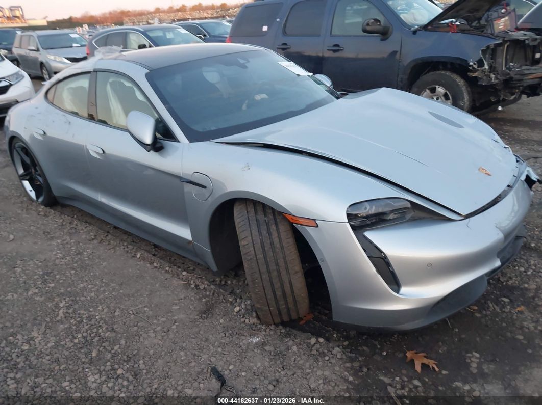 Porsche Taycan 2021