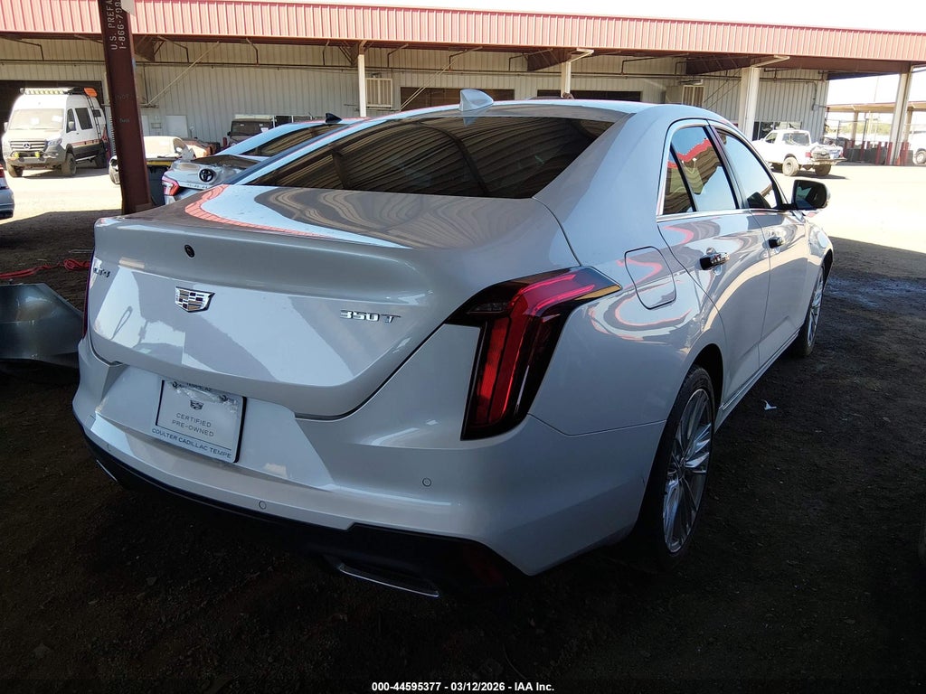 Cadillac CT4 2023