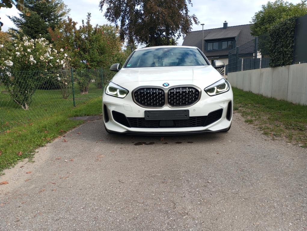 BMW M135 2021