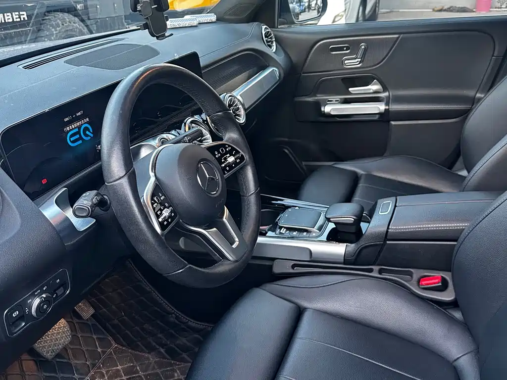 Mercedes-Benz EQB 2024
