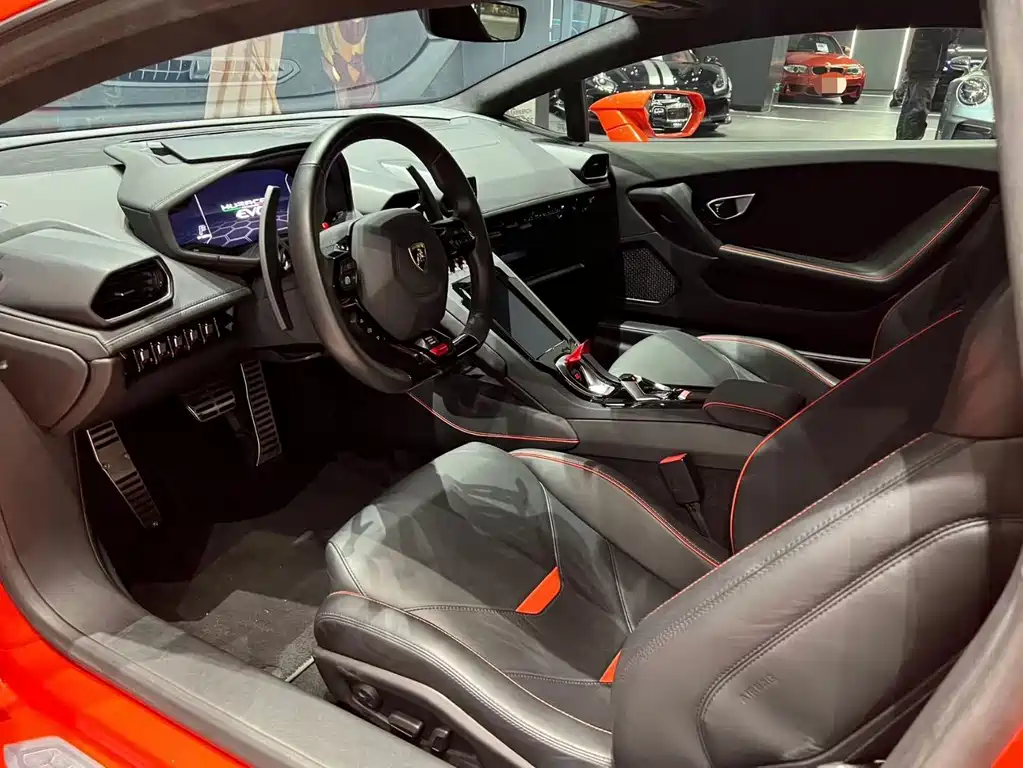 Lamborghini Huracán 2021