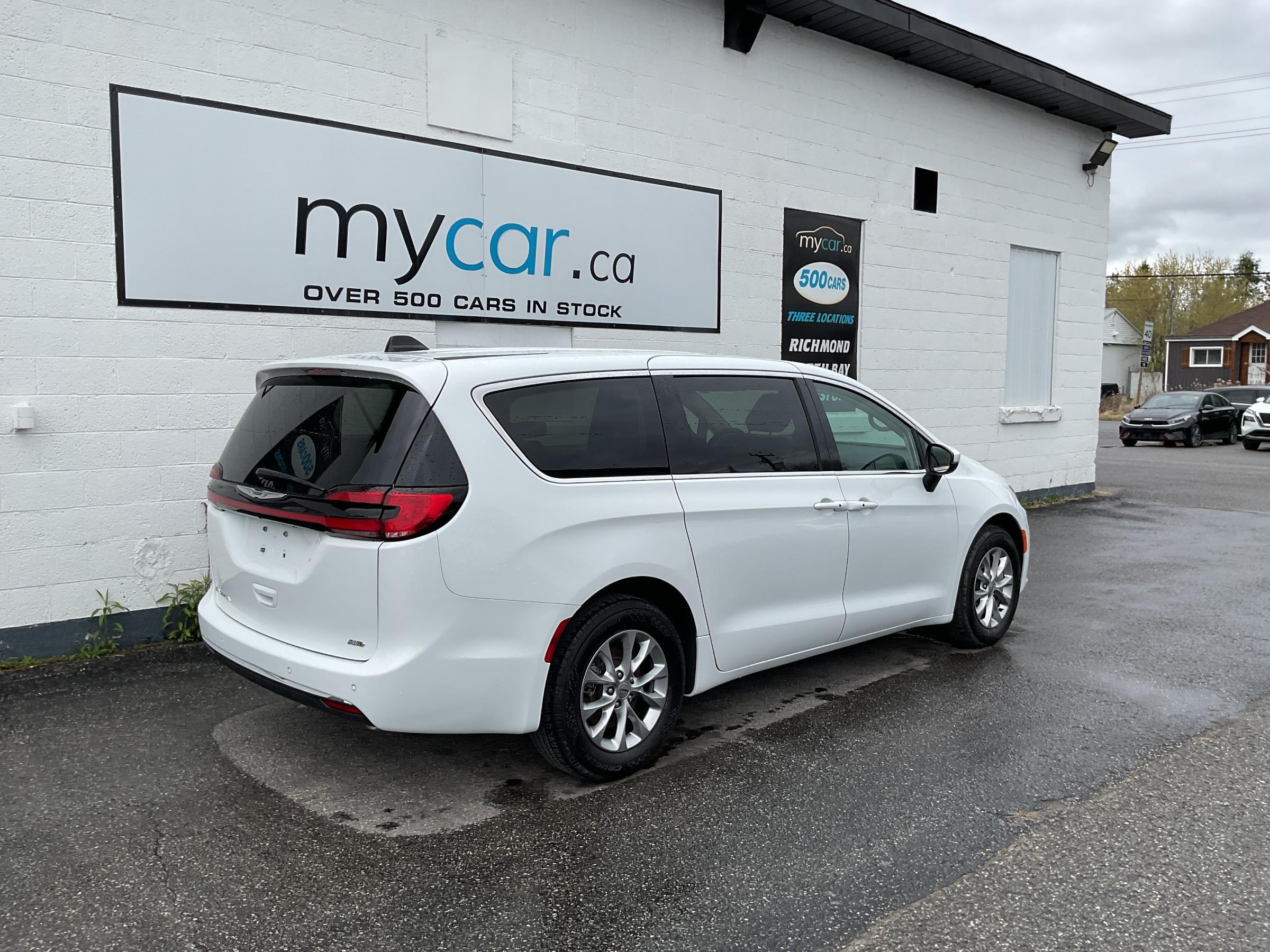 Chrysler Pacifica 2023