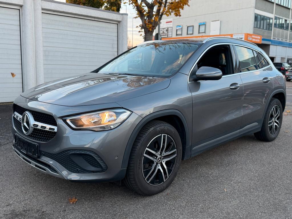 Mercedes-Benz GLA 200 2022
