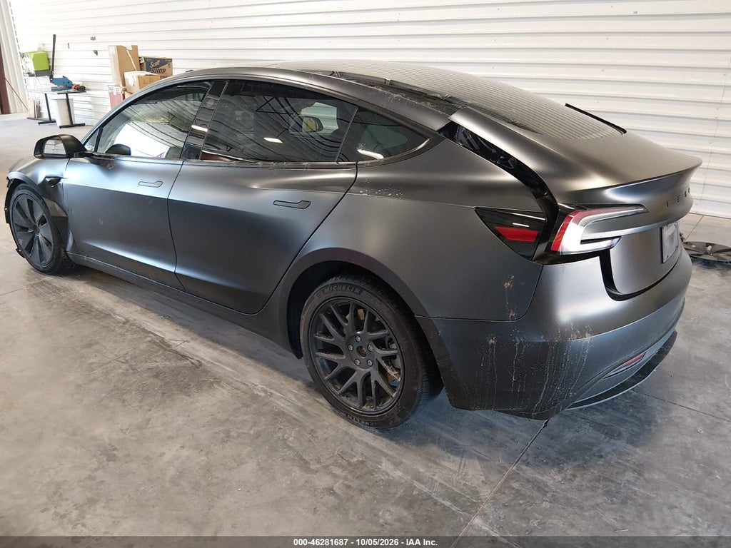 Tesla Model 3 2024