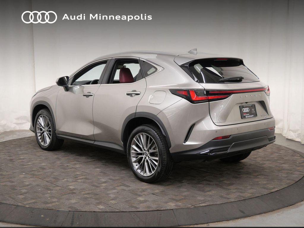Lexus NX 2023