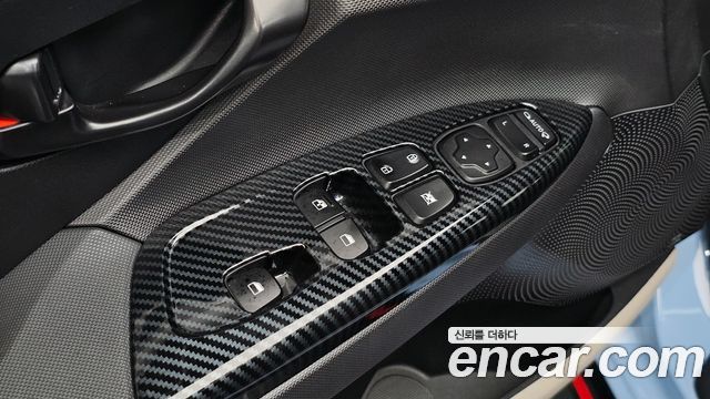Hyundai Veloster 2021