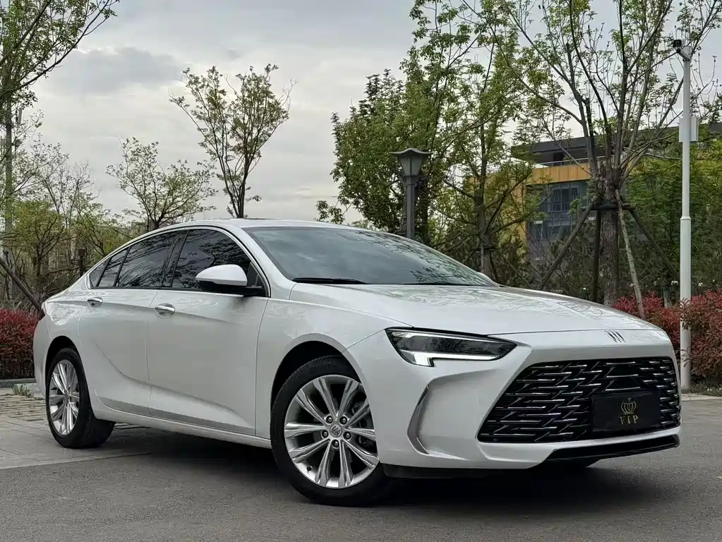 Buick Regal 2024