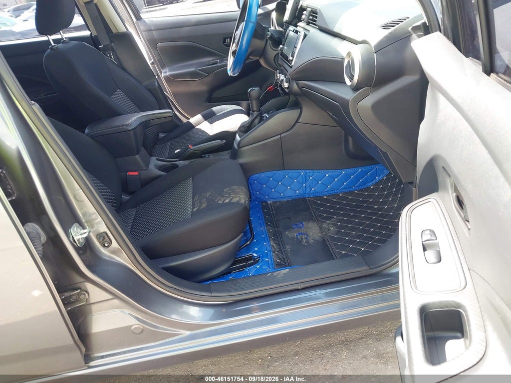 Nissan Versa 2021