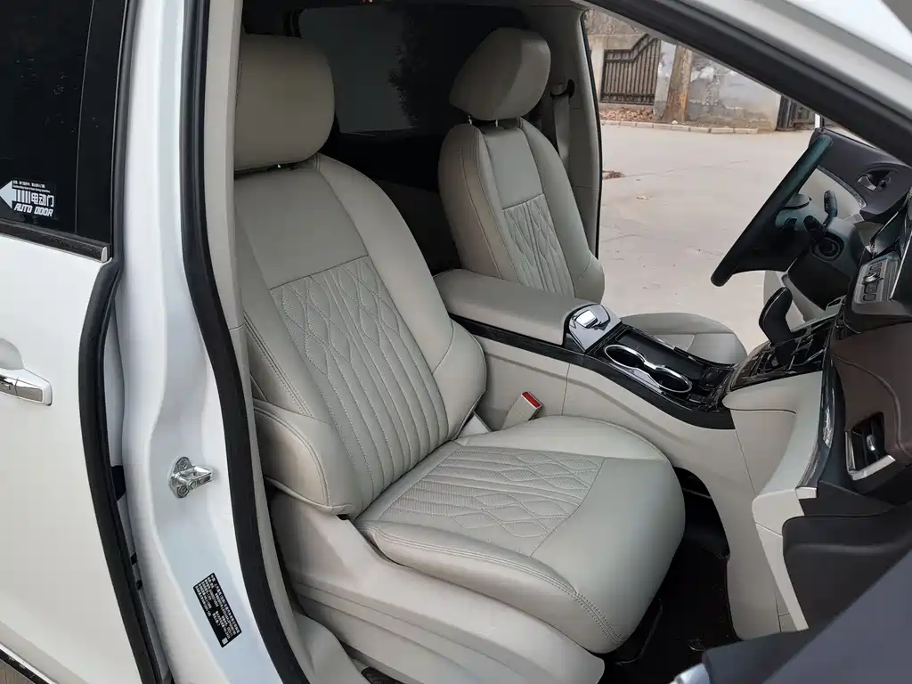 Buick GL8 2024