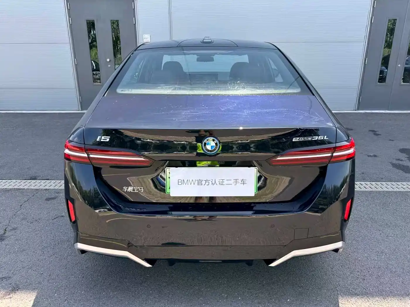 BMW i5 2025