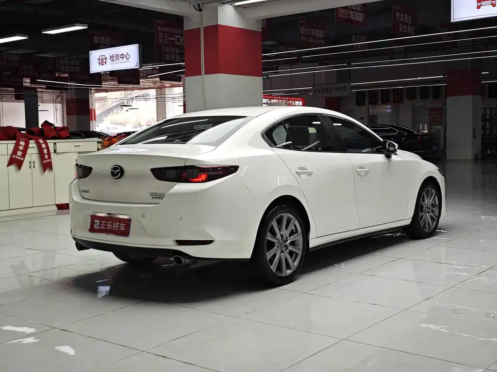 Mazda 3 2024