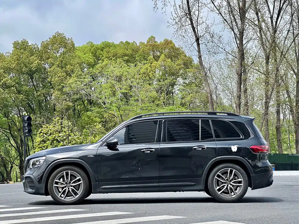 Mercedes-Benz GLB AMG 2023