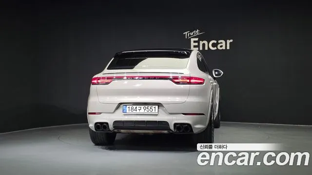 Porsche Cayenne 2021