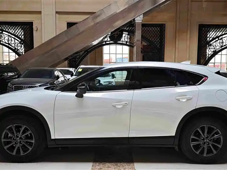 Mazda CX-4 2022